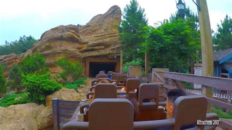 [4K] High Speed Big Grizzly Coaster Ride - Hong Kong Disneyland | Hong ...