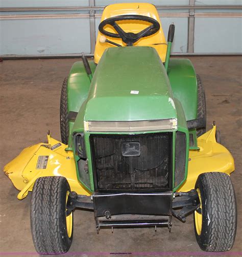 John Deere 210 lawn tractor in Abilene, KS | Item V9248 sold | Purple Wave