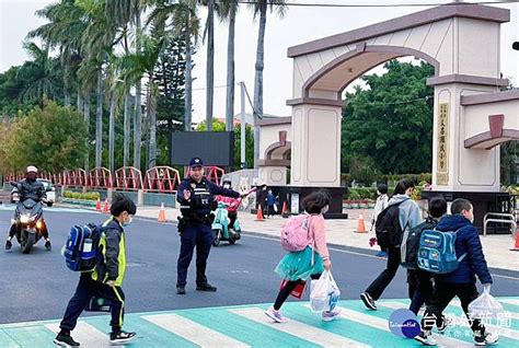 開學首日 雲警執行護童勤務 台灣好新聞 Line Today