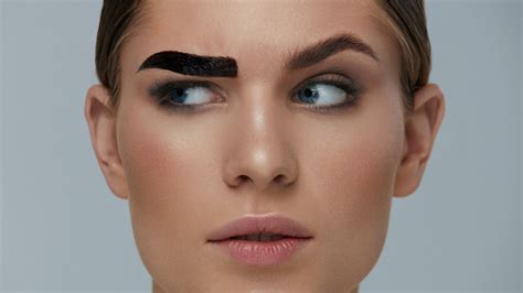 The Real Difference Between Henna Brows And Brow Tint