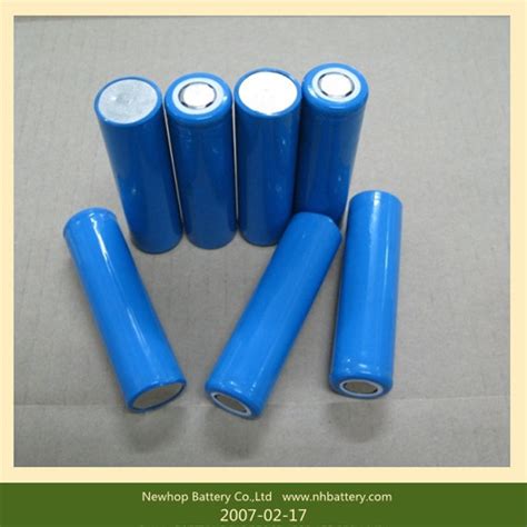 Icr18650 2000mah 37v Rechargeable 18650 Li Ion Battery China 18650 Li Ion Battery And 18650 Price