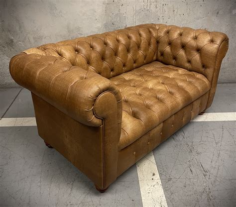 Sofas De Cuero Chesterfield Respaldo Recto Cl Sico Capiton Ingles