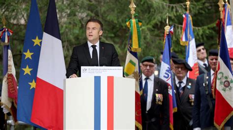 E Anniversaire De La Lib Ration Emmanuel Macron Rend Hommage Aux