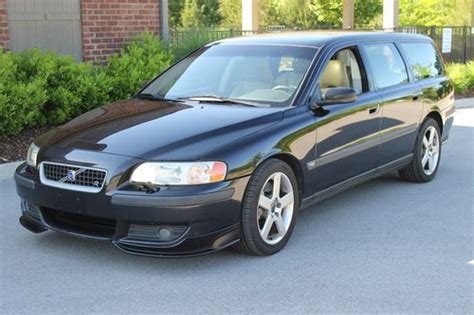 Purchase Used 2004 Volvo V70 R Wagon 6mt Awd Elevate Ipd In Brentwood