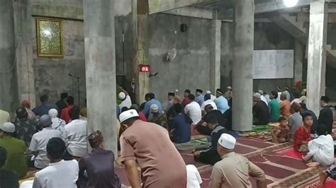 Niat Sholat Tarawih Witir Lengkap Bacaan Doa Kamilin Arab Latin Dan