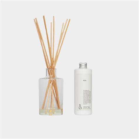 Hiba Wood Reed Diffuser | tokyobike