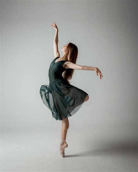 Hot Sexy Yana Cherepanova Bikini Pics