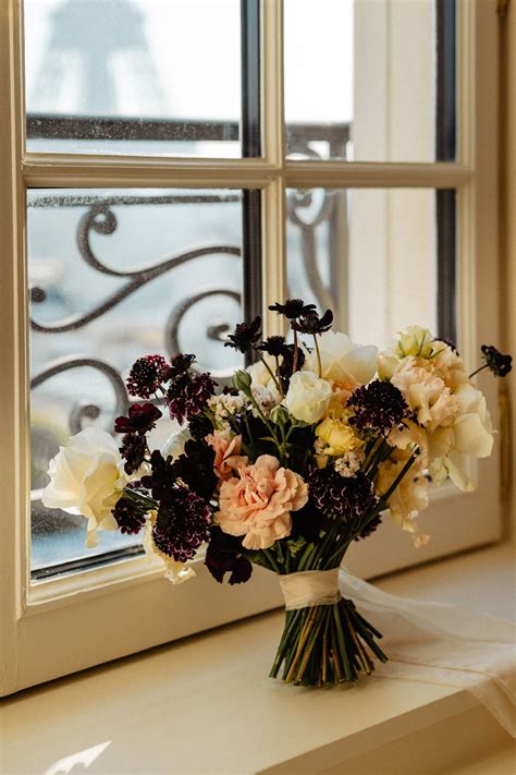 Elopement Wedding At Shangri La Paris At Sunset