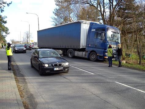 Tragedia na ulicy Gliwickiej 56 letni mężczyzna zmarł za kierownicą