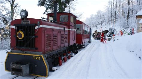 Voyagez en compagnie du Père Noël en embarquant dans un véritable train