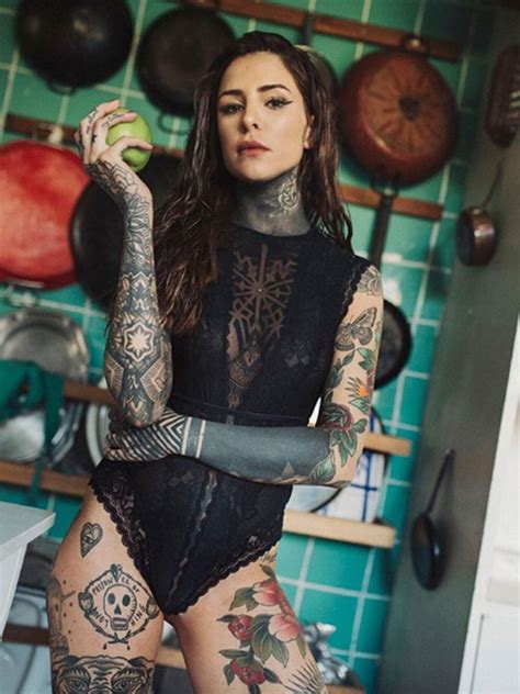 Estalló el verano La sensual foto de Cande Tinelli en bikini Infobae