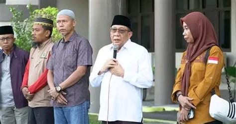 Bupati Sumbawa Melepas Secara Resmi Kafilah Musabaqah Tilawatil Quran