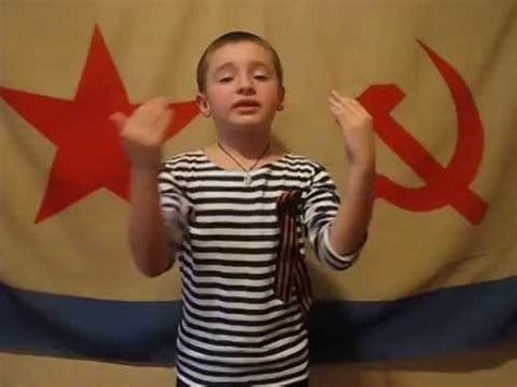 Маленький "Ленин" читает стих о Крыме - YouTube