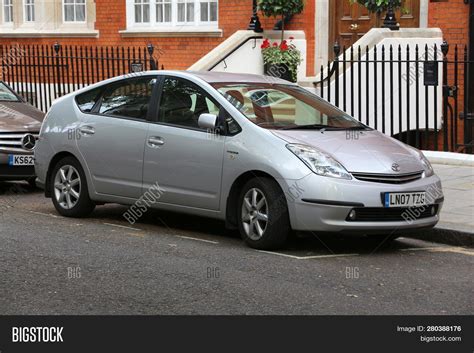 London, Uk - July 6, Image & Photo (Free Trial) | Bigstock