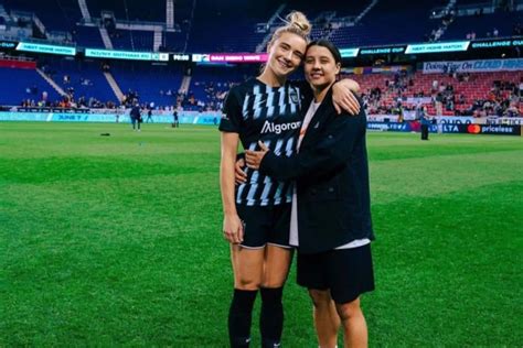 Conheça as jogadoras que podem enfrentar suas namoradas na Copa do