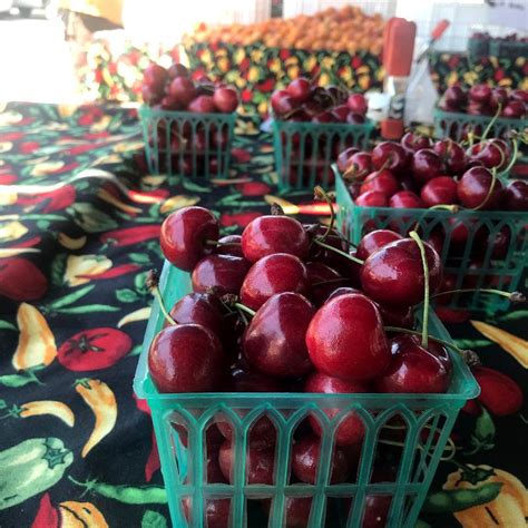 Stonefruit7 Chico Certified Farmers Market