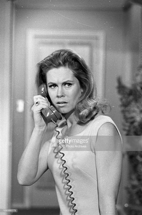 Elizabeth Montgomery Bewitched Photo 43147840 Fanpop