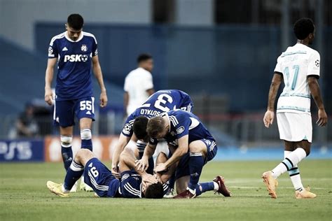 Dínamo Zagreb surpreende bate Chelsea e faz história na Champions