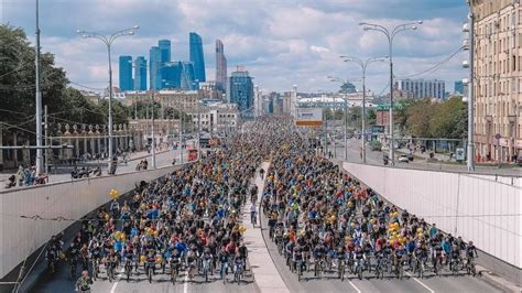 Весенний велопарад в Москве. 3 круга по Садовому кольцу (15,6 км/⭕ ...