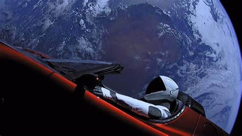 El Tesla Roadster Que Elon Musk Lanzó Al Espacio En 2018 Pasará Cerca