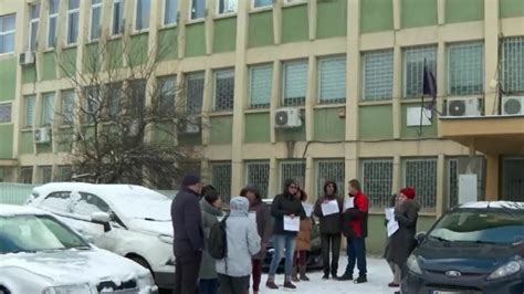 Protest Spontan Al Angaja Ilor Agen Iilor Pentru Imm Uri Din Ntreaga