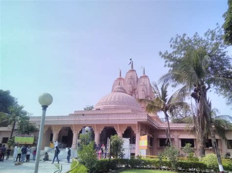 Top thing to do in Iskcon Baroda, Sri Sri Radha Shyamasundar Mandir ...