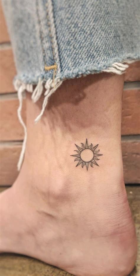 Impresionante bello tatuajes son fácilmente disponibles en nuestras