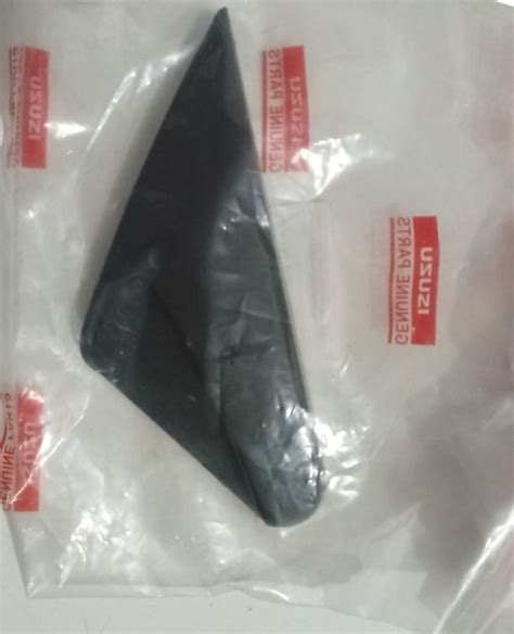 Cover Handle Reclining Jok Depan Isuzu Panther Kapsul Kanan Hitam