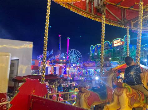 19 Amazing Hull Fair Photos Of All The Fun Of The Fair On Day One