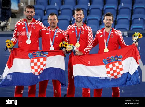 I D Medallistas De Plata Marin Cilic Del Equipo De Croacia E Ivan