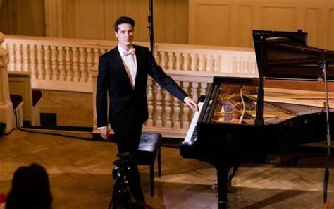 Pianista Vladimir Petrov Se Presentará En El Ceart Diario De