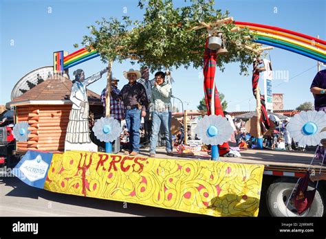 Window Rock Arizona Usa Navajo Nation Fair Float In Parade