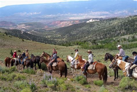 Hondoo Rivers And Trails Utah Horseback Riding Vacations And Tours In The