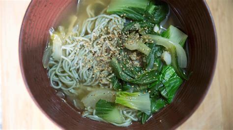 Ginger Bok Choy Ramen Noodle Soup Recipe Quick And Easy Youtube