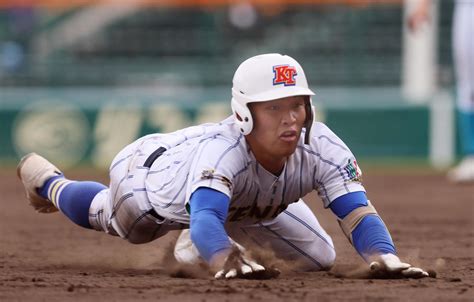 【センバツ】健大高崎、昨春王者を破り12年ぶり4強 青柳監督「プレッシャーを感じます」 センバツ写真ニュース 日刊スポーツ