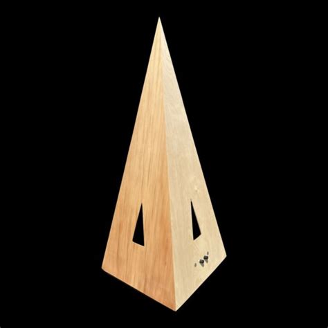 Pyramide Essential La Voix Du Luthier