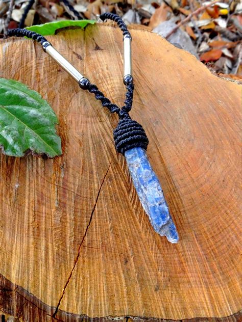 Kyanite Pendentif Pointe Cristal Brute Collier Macram Homme Etsy