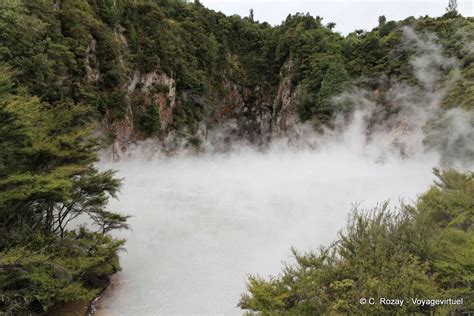 Lake Inferno Crater, Waimangu Volcanic Valley, Rotorua - New Zealand