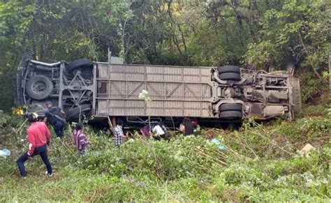 Sube A Dos Muertos Saldo De Accidente De Autobús En Putla Oaxaca Hay 14 Hospitalizadas Oaxaca