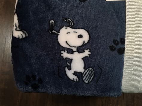 Berkshire Peanuts Snoopy Poses And Paws Soft Navy Blue Throw Blanket Collection Etsy