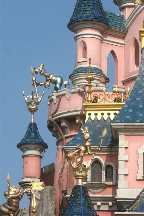 Sleeping Beauty Castle Disneyland In Paris Editorial Photography