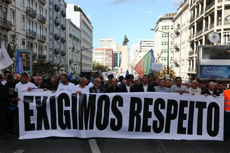 Expresso Polícias em protesto As imagens da manifestação