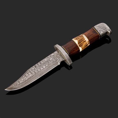 Classic Hunter - Damascus Knife (Stag & Walnut) | Old World Steel