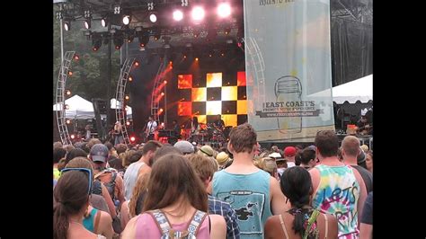 Firefly Music Festival 2014 Walk Off The Earth Corner Of Queen Youtube