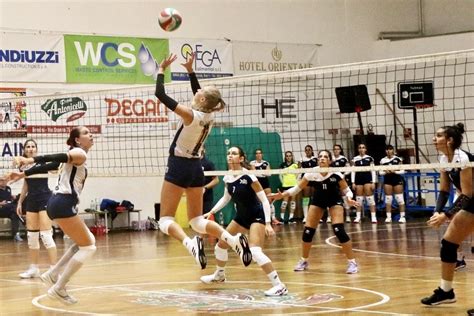 Volley C F Laurora Brindisi Sconfitta Al Tie Break A Capurso