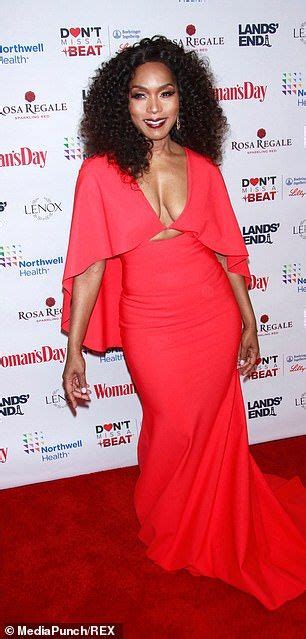 Angela Bassett Shows Her Cleavage At Womans Day Red Dress Awards Miami Fashion Week Angela