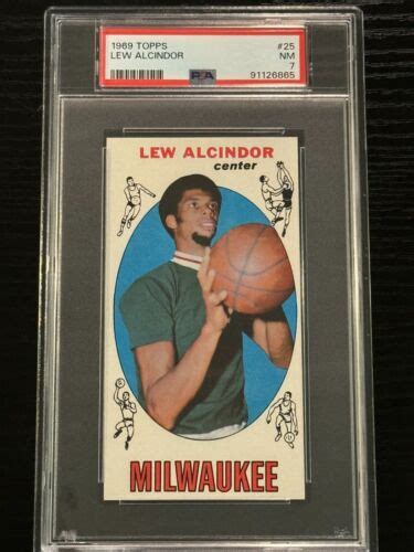 1969 Topps 25 Lew Alcindor Kareem Abdul Jabbar Rookie PSA NM 7