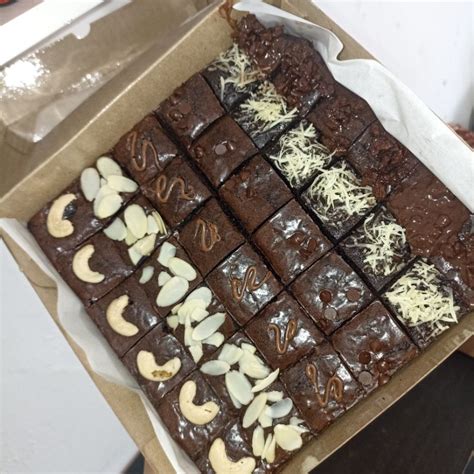 Jual Brownies Fudgy Sekat Coklat Premium Hampers Hadiah Oleholeh