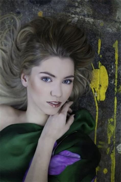 Hot Sexy Alisa Saltykova Bikini Pics