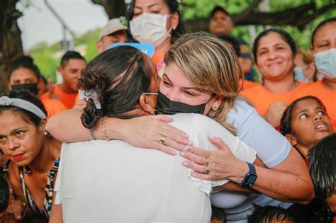 Alcaldesa Virna Johnson Entreg A La Comunidad Del Barrio De